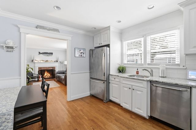 15 14th Ave, Wareham, MA 02571