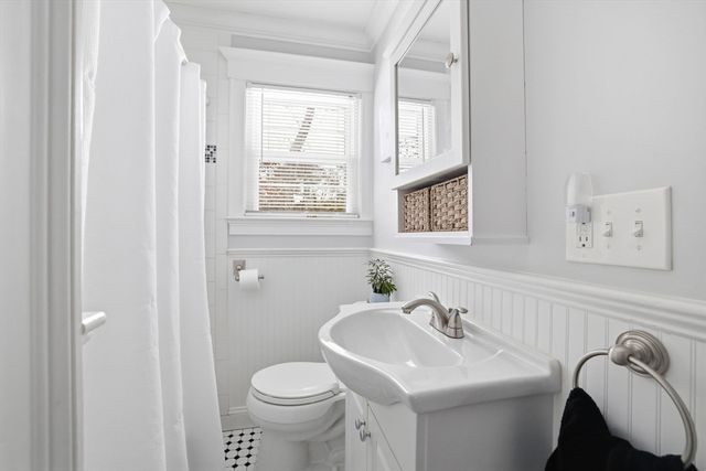 15 14th Ave, Wareham, MA 02571