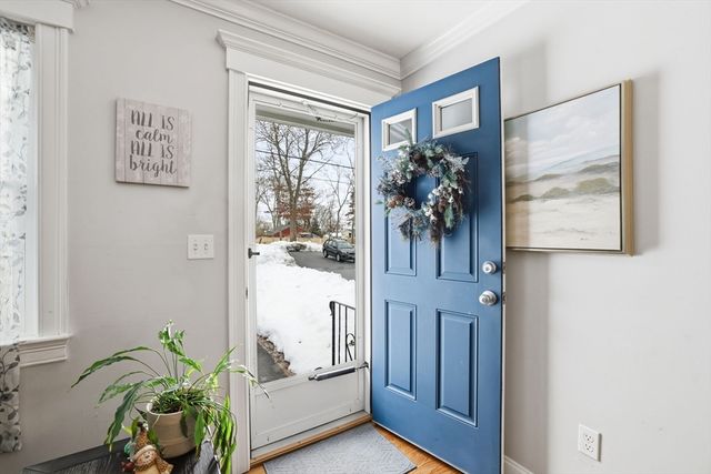 15 14th Ave, Wareham, MA 02571