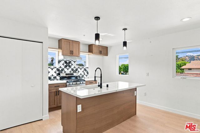 577 W Ave 28, Los Angeles, CA 90065