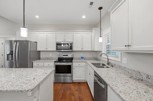 1040 Valhalla Drive, Lawrenceburg, KY 40342