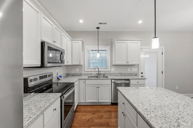 1040 Valhalla Drive, Lawrenceburg, KY 40342