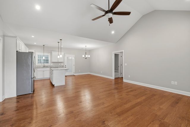 1040 Valhalla Drive, Lawrenceburg, KY 40342