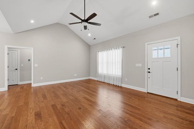 1040 Valhalla Drive, Lawrenceburg, KY 40342