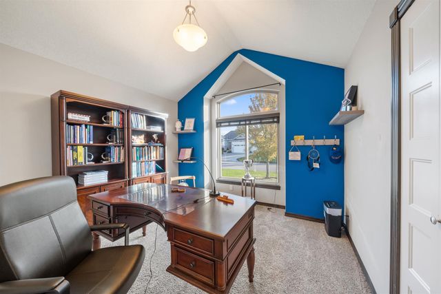 609 N Jaax St, Wichita, KS 67235