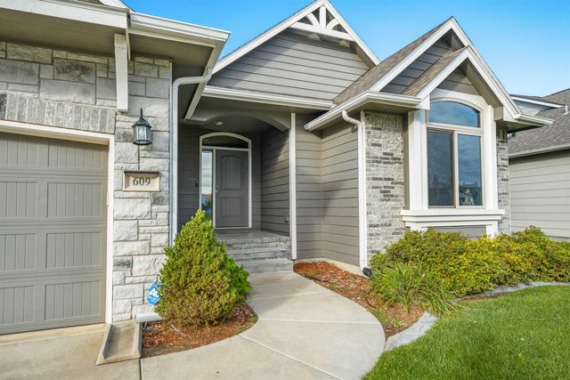 609 N Jaax St, Wichita, KS 67235