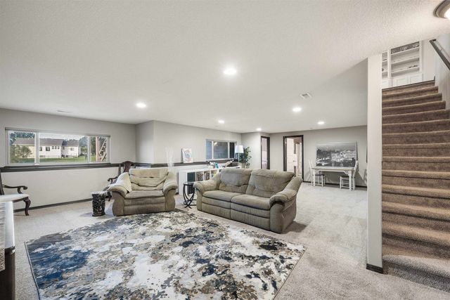 609 N Jaax St, Wichita, KS 67235