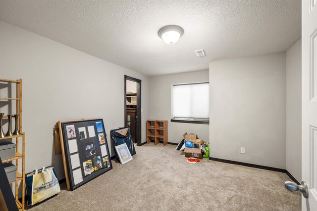 609 N Jaax St, Wichita, KS 67235