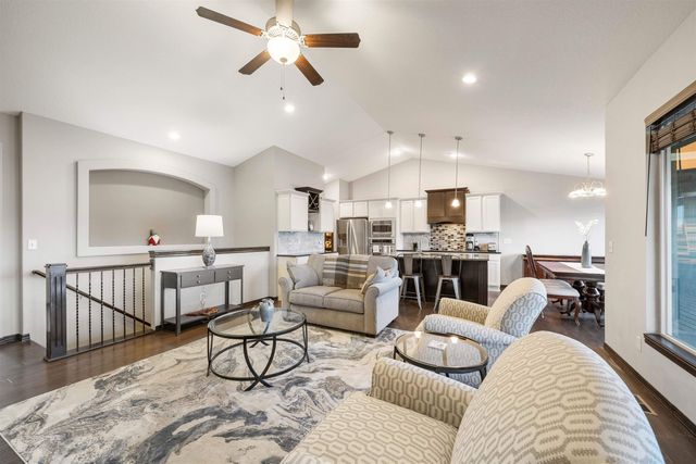 609 N Jaax St, Wichita, KS 67235