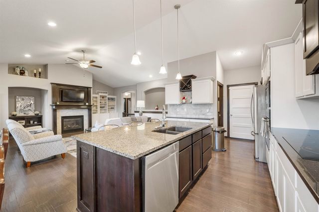 609 N Jaax St, Wichita, KS 67235