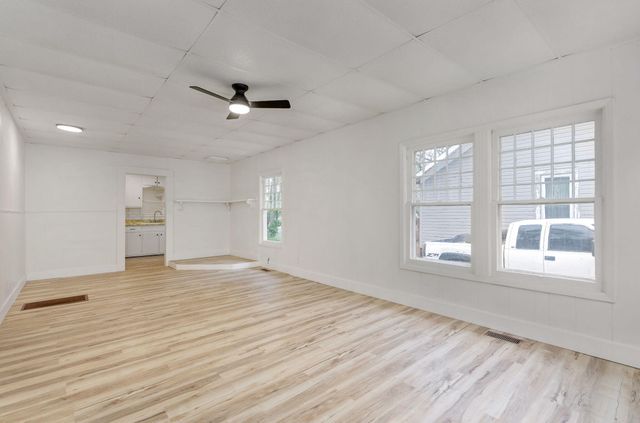 920 S Douglas Avenue, Springfield, MO 65806