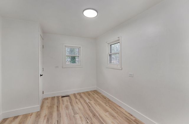 920 S Douglas Avenue, Springfield, MO 65806