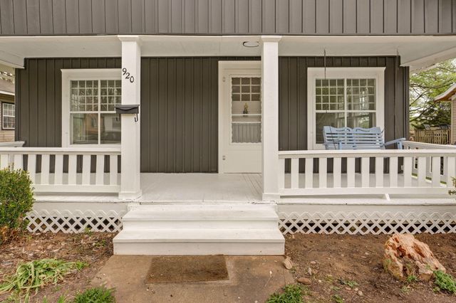 920 S Douglas Avenue, Springfield, MO 65806