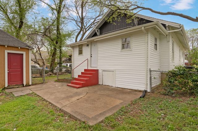 920 S Douglas Avenue, Springfield, MO 65806