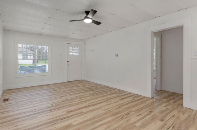 920 S Douglas Avenue, Springfield, MO 65806