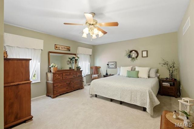 514 Nantucket Springs Drive, Wildwood, MO 63040