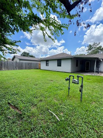 6018 W 43rd Street, Houston, TX 77092