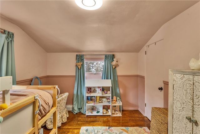 4956 Aspen St, West Mifflin, PA 15122