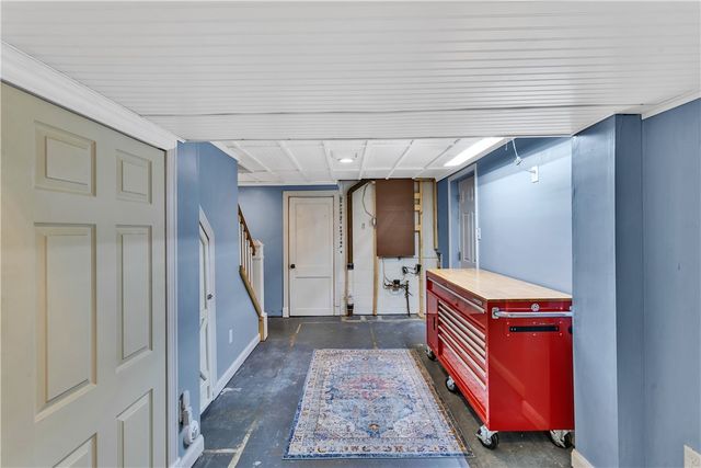 4956 Aspen St, West Mifflin, PA 15122