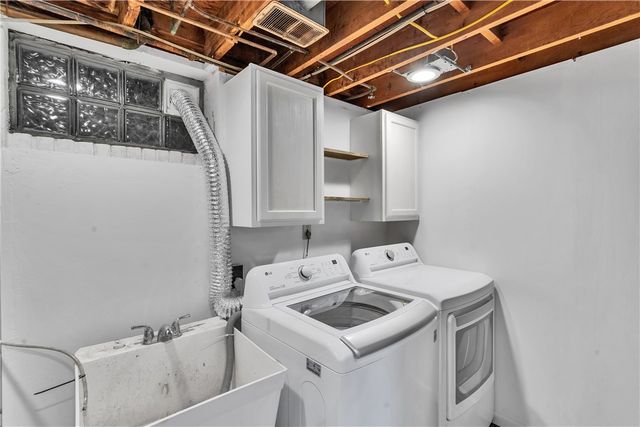 4956 Aspen St, West Mifflin, PA 15122