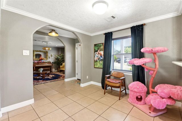 412 Inwood Drive, Baytown, TX 77521