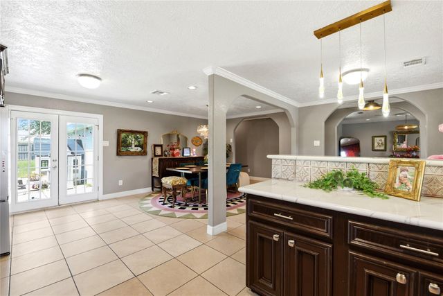 412 Inwood Drive, Baytown, TX 77521