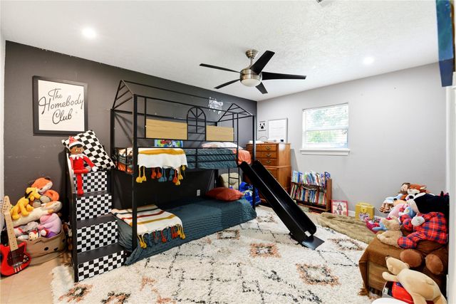 412 Inwood Drive, Baytown, TX 77521