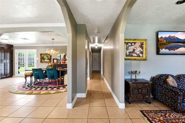 412 Inwood Drive, Baytown, TX 77521