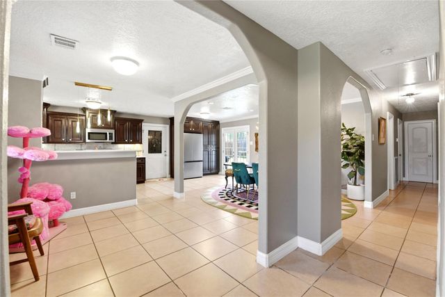412 Inwood Drive, Baytown, TX 77521