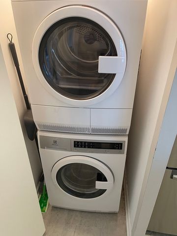 440 N Wabash Avenue 1903, Chicago, IL 60611