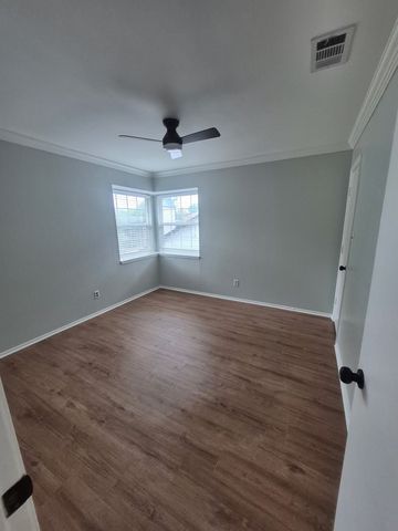 2913 David Drive, Rowlett, TX 75088
