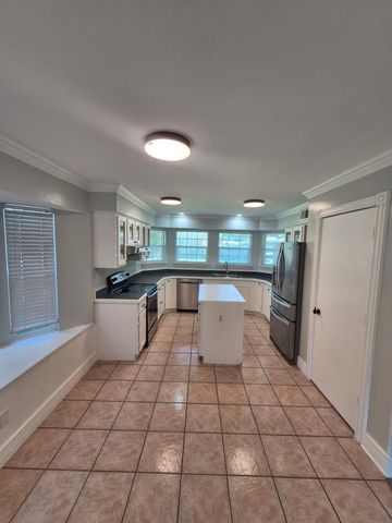 2913 David Drive, Rowlett, TX 75088