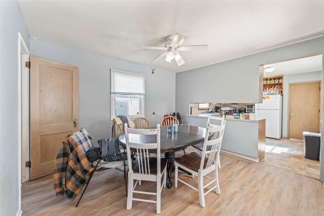 2812 Wood Street, Ames, IA 50014