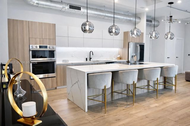 2100 Van Buren St 214, Hollywood, FL 33020