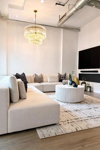 2100 Van Buren St 214, Hollywood, FL 33020