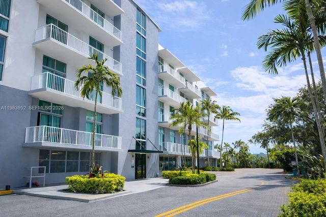 2100 Van Buren St 214, Hollywood, FL 33020