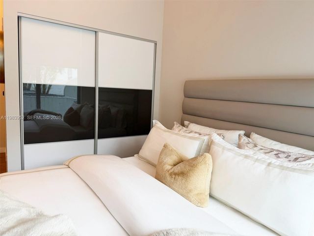 2100 Van Buren St 214, Hollywood, FL 33020