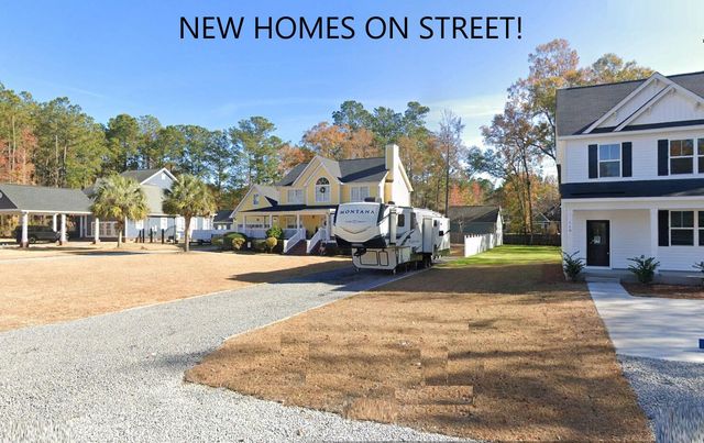 7-E Young Drive, Summerville, SC 29483