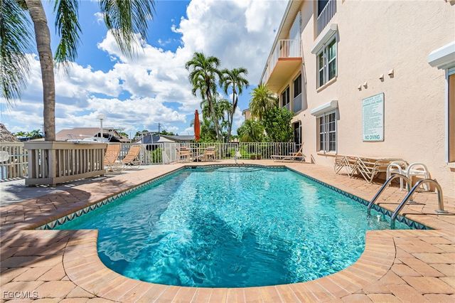1614 Beach PKWY 102, Cape Coral, FL 33904