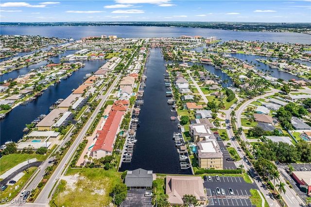 1614 Beach PKWY 102, Cape Coral, FL 33904