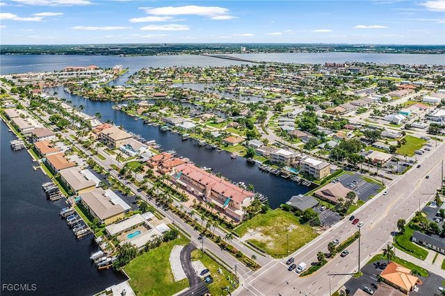 1614 Beach PKWY 102, Cape Coral, FL 33904