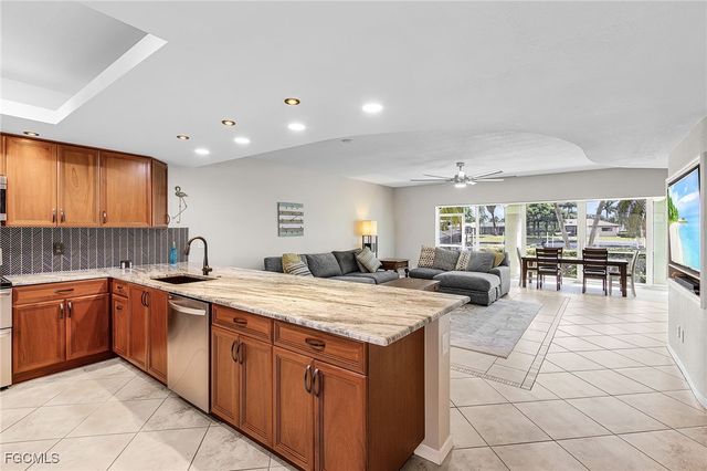 1614 Beach PKWY 102, Cape Coral, FL 33904