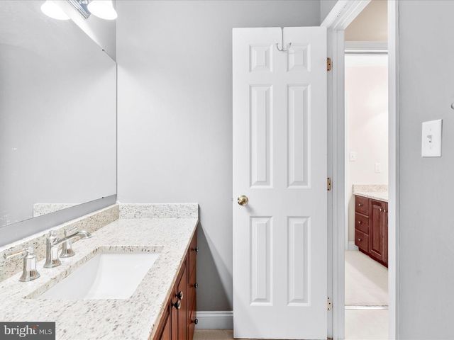 6048 WHITE FLINT DR, Frederick, MD 21702