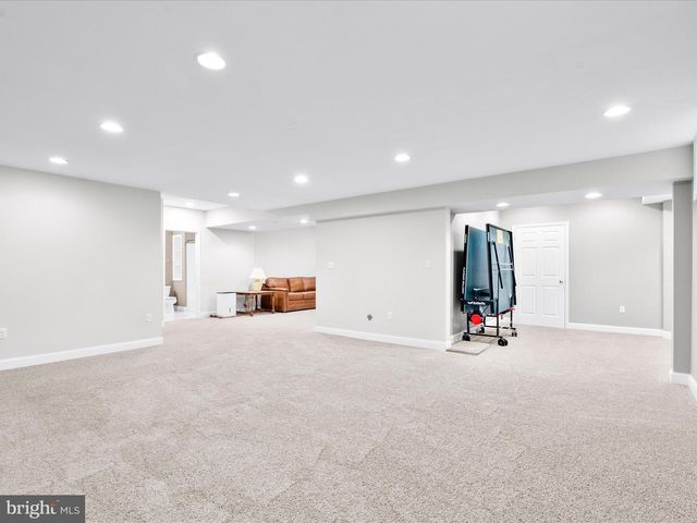 6048 WHITE FLINT DR, Frederick, MD 21702