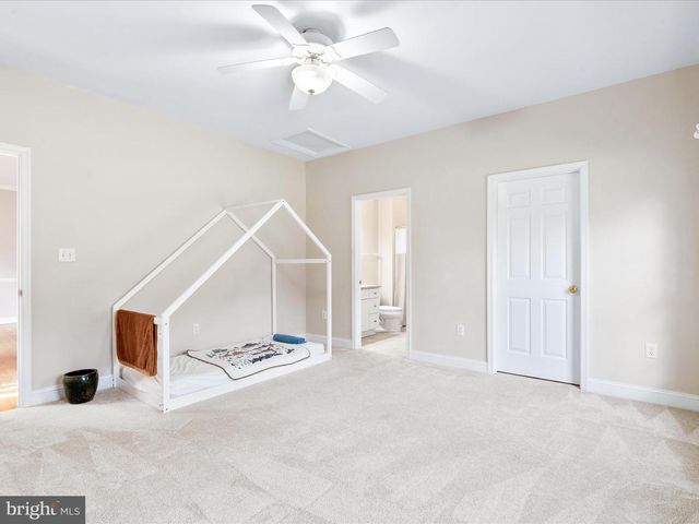 6048 WHITE FLINT DR, Frederick, MD 21702