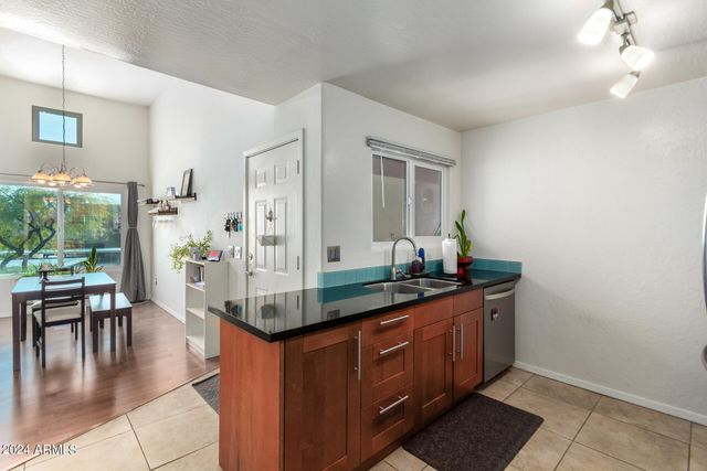 11260 N 92ND Street 2108, Scottsdale, AZ 85260
