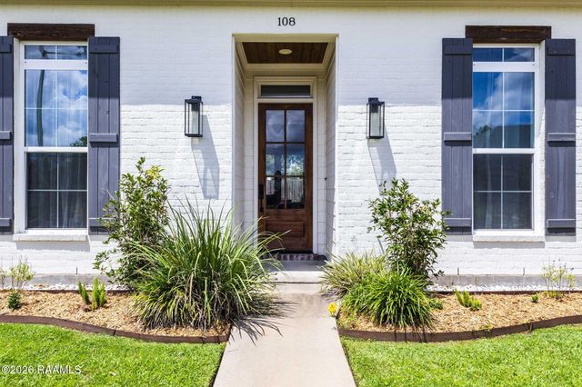 108 Sanctuary Lane, Lafayette, LA 70503