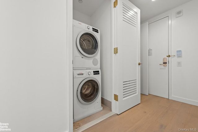 3 Court Square 3908, Long Island City, NY 11101