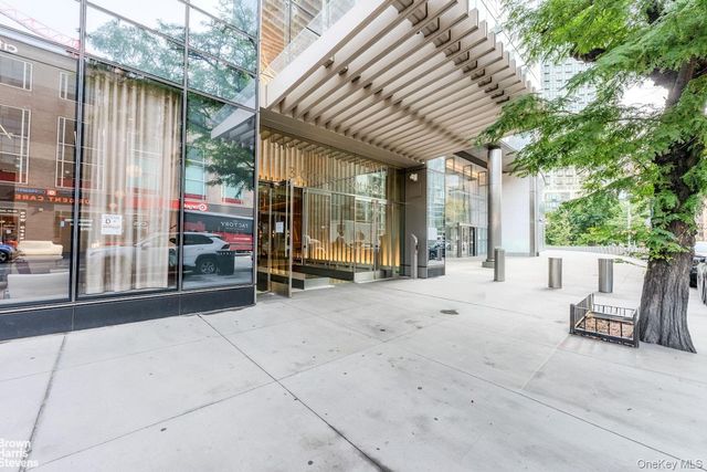 3 Court Square 3908, Long Island City, NY 11101