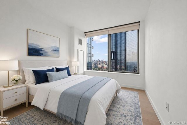 3 Court Square 3908, Long Island City, NY 11101
